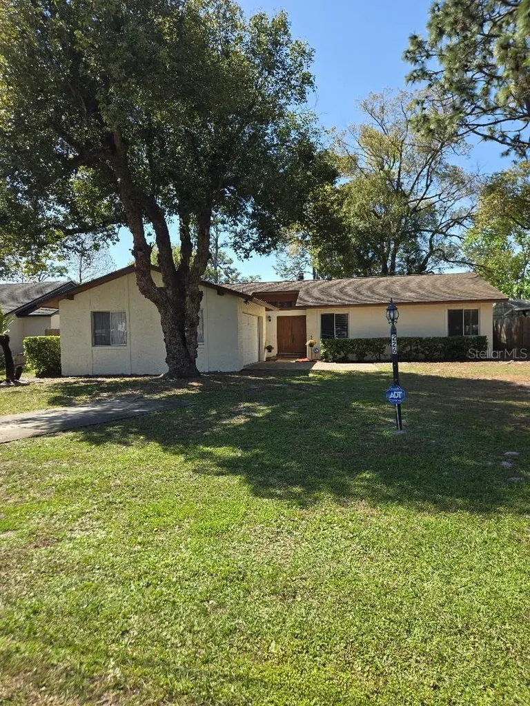226 N Griffin Drive Casselberry FL 32707