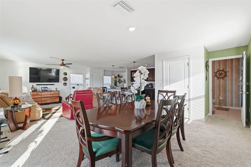 7811 Davie Ray Drive Zephyrhills FL 33540