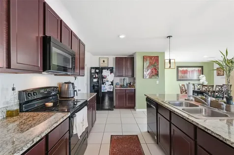 7811 Davie Ray Drive Zephyrhills FL 33540