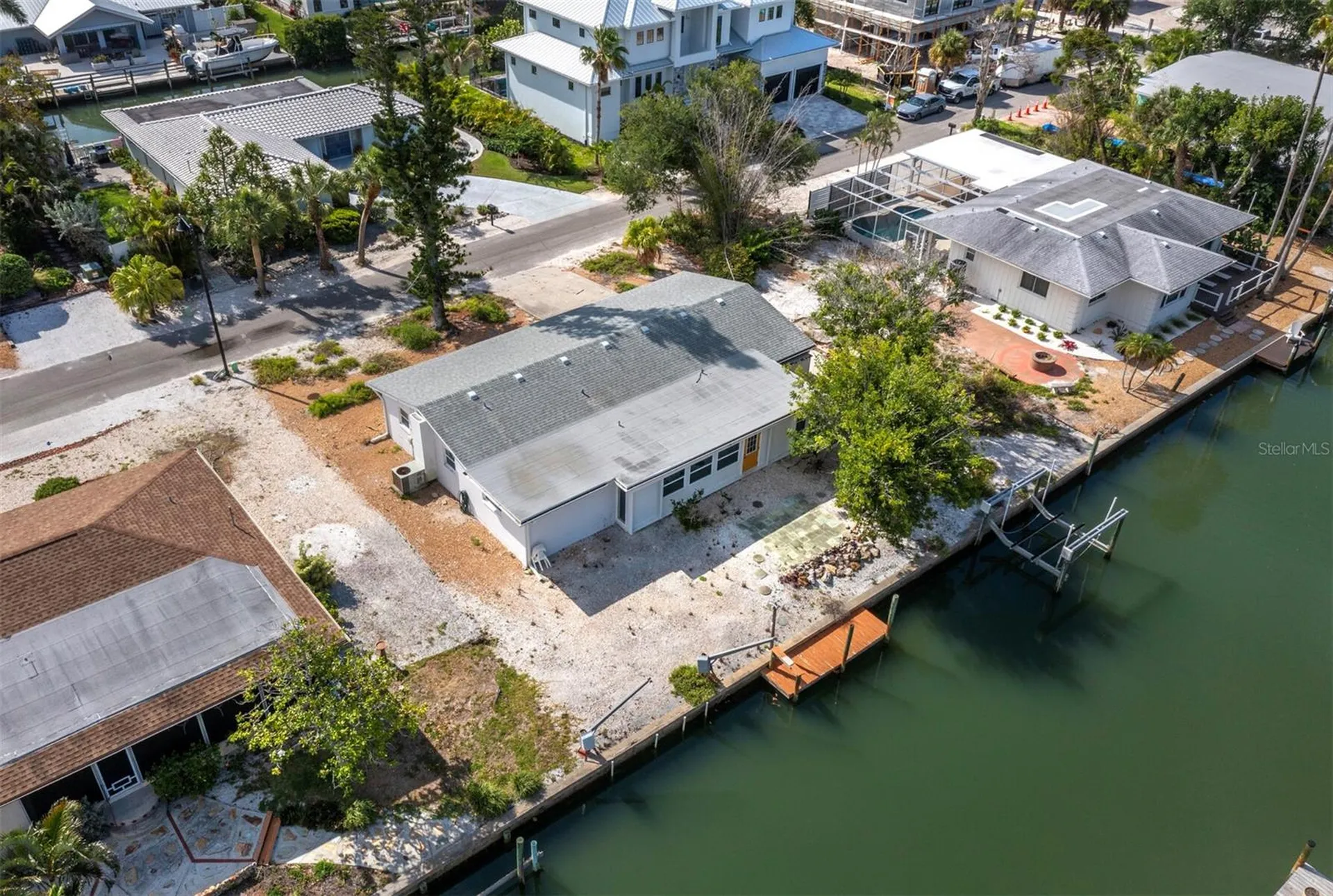 535 De Narvaez Drive Longboat Key FL 34228