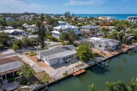 535 De Narvaez Drive Longboat Key FL 34228