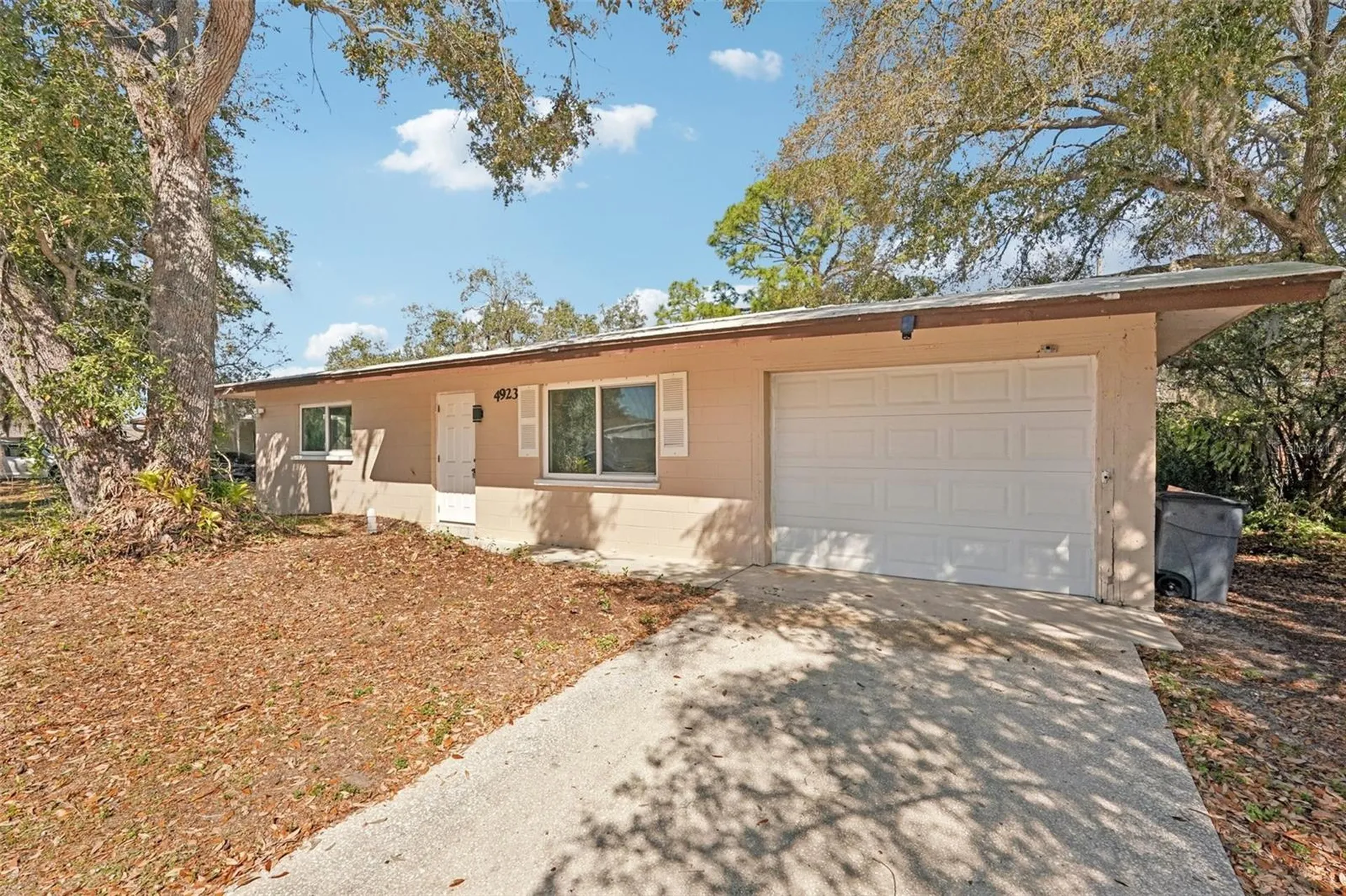 4923 Brookmeade Drive Sarasota FL 34232