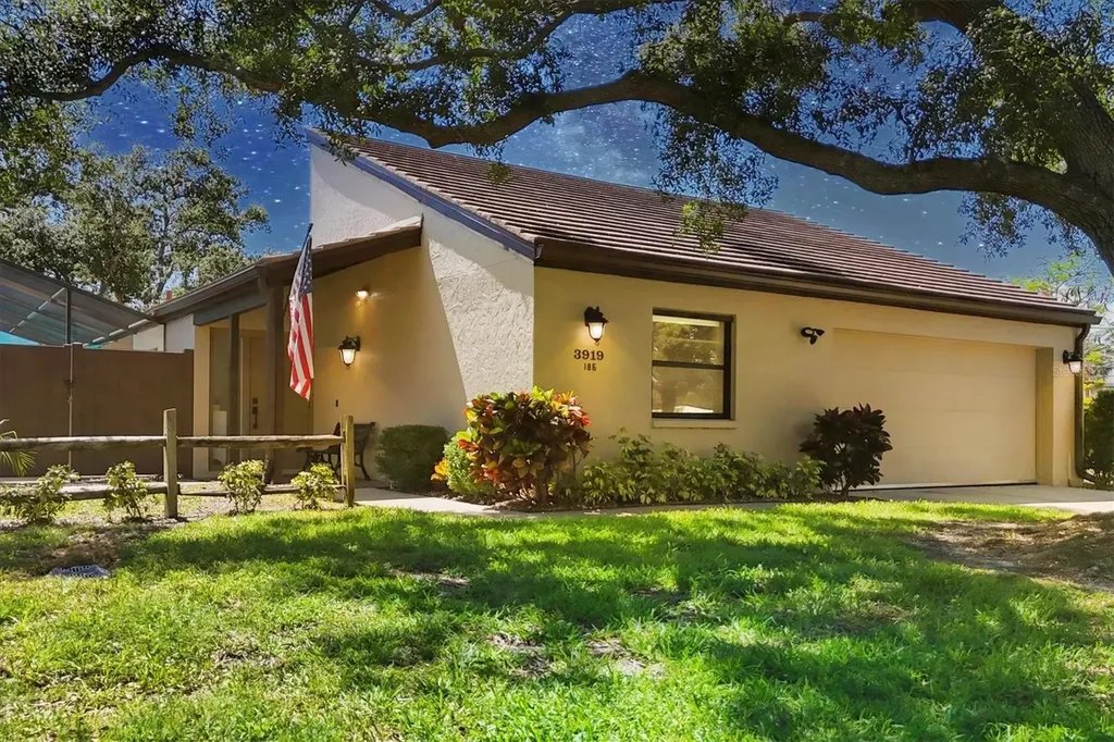3919 Glen Oaks Manor Drive Sarasota FL 34232