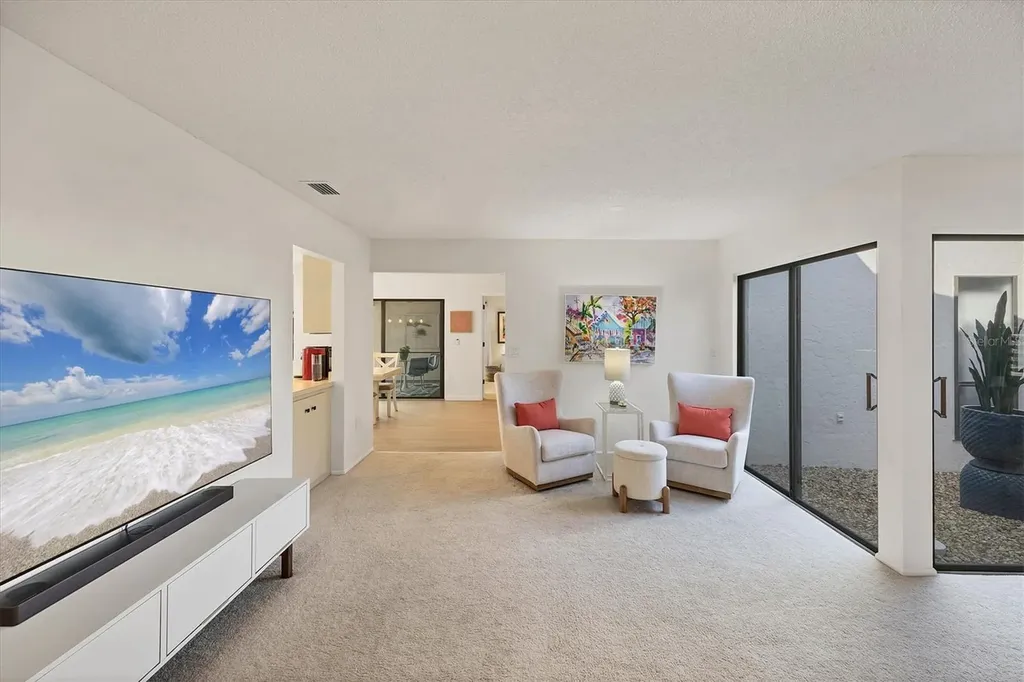 3919 Glen Oaks Manor Drive Sarasota FL 34232