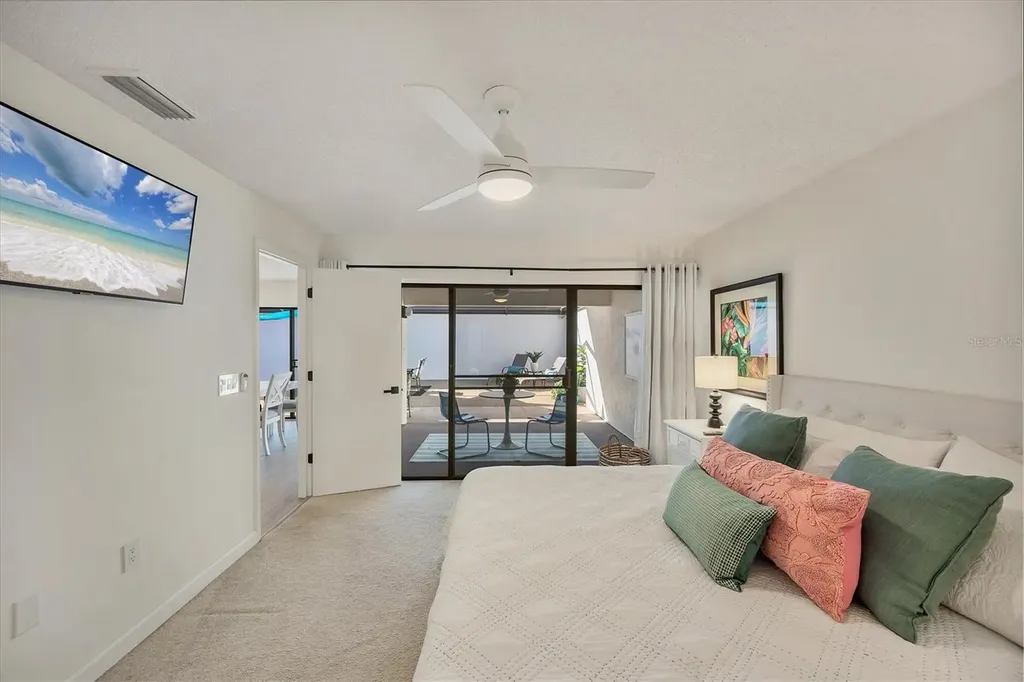 3919 Glen Oaks Manor Drive Sarasota FL 34232