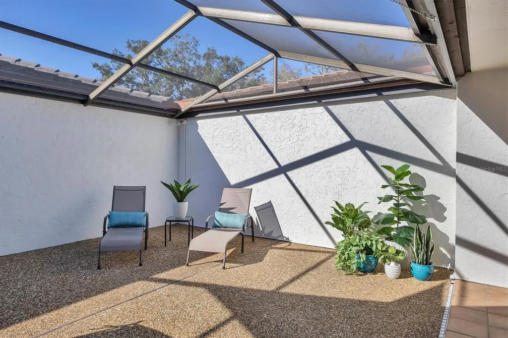 3919 Glen Oaks Manor Drive Sarasota FL 34232