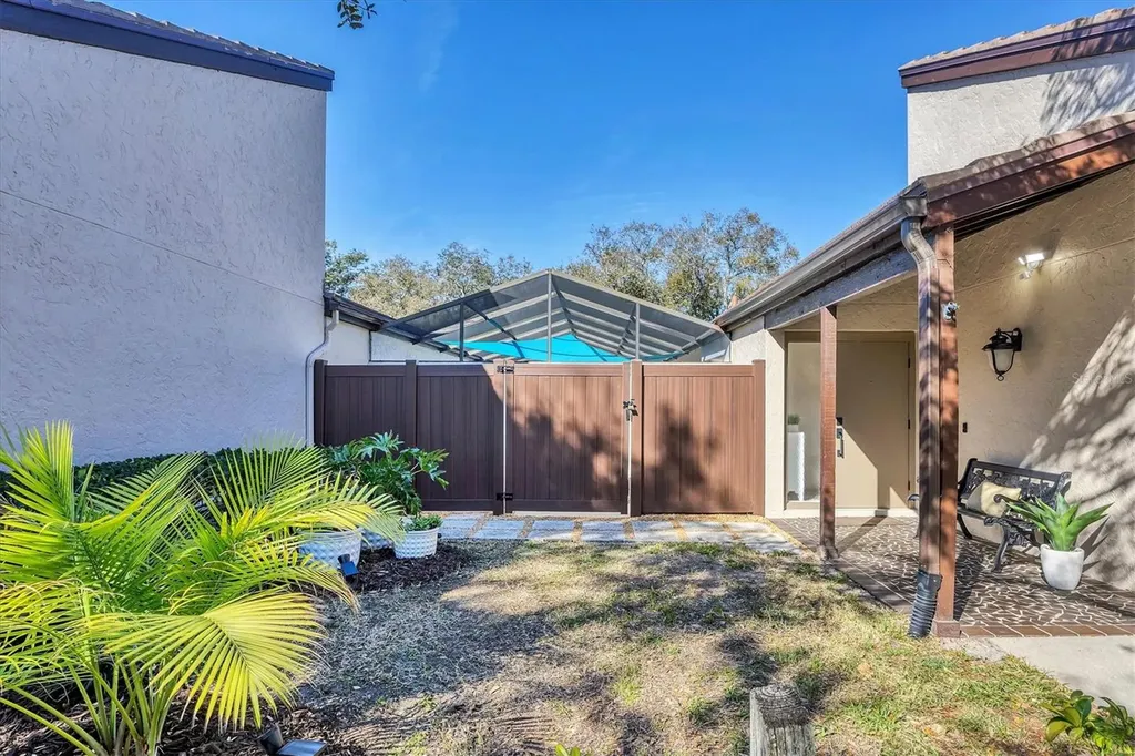 3919 Glen Oaks Manor Drive Sarasota FL 34232