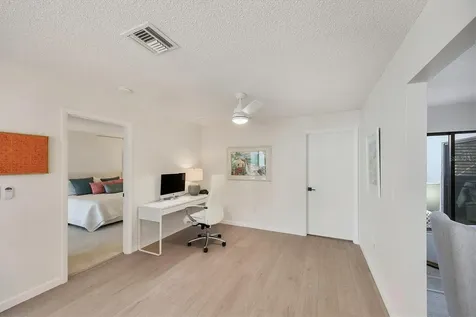 3919 Glen Oaks Manor Drive Sarasota FL 34232