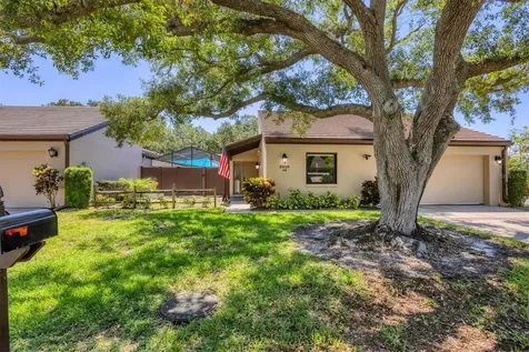 3919 Glen Oaks Manor Drive Sarasota FL 34232