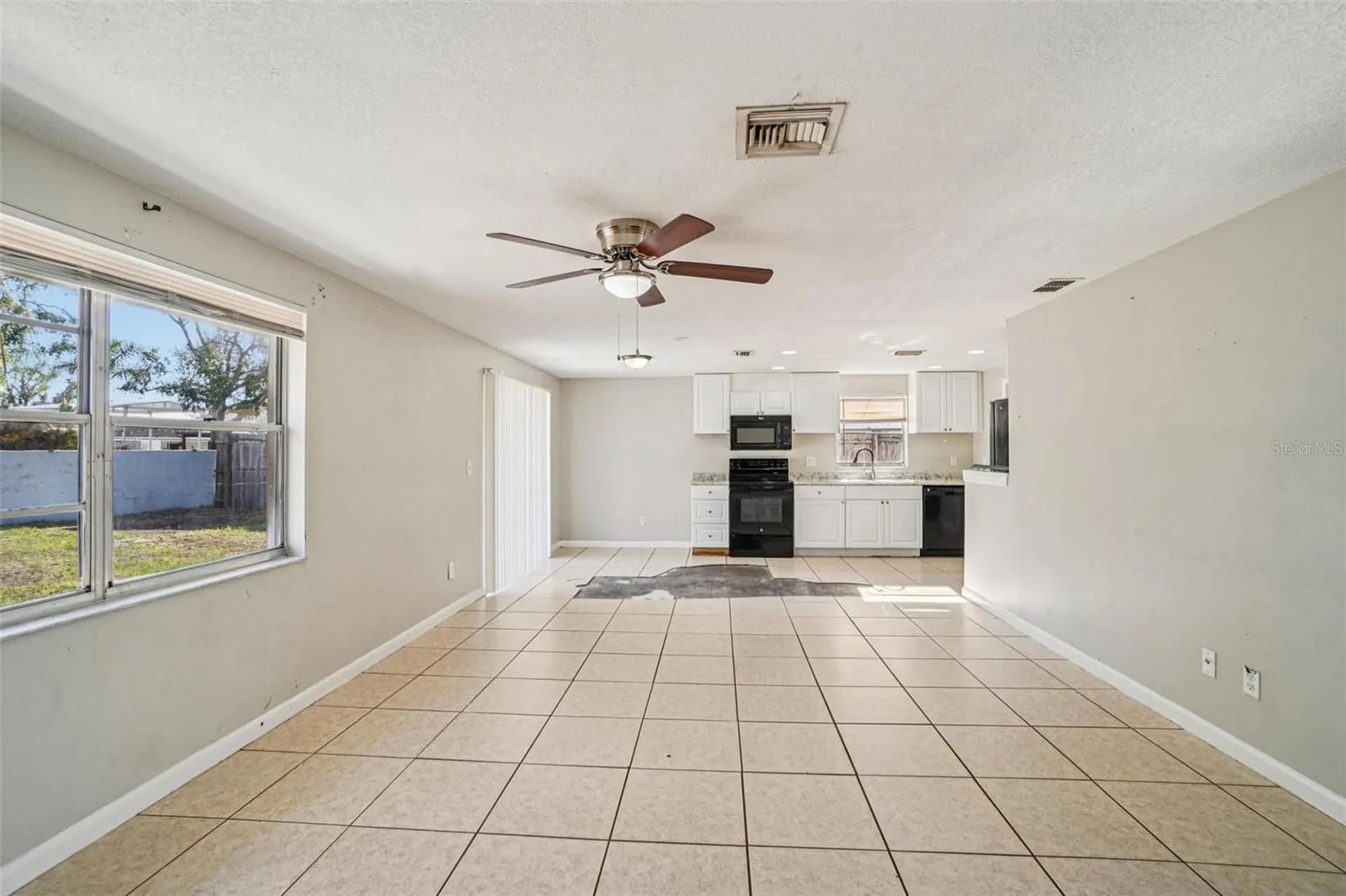 6807 White Cliffs Way Tampa FL 33625