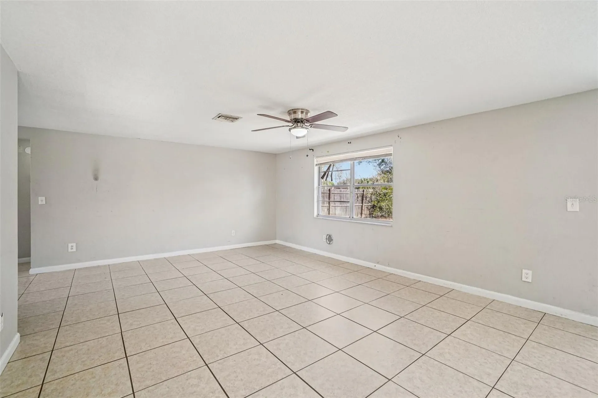 6807 White Cliffs Way Tampa FL 33625