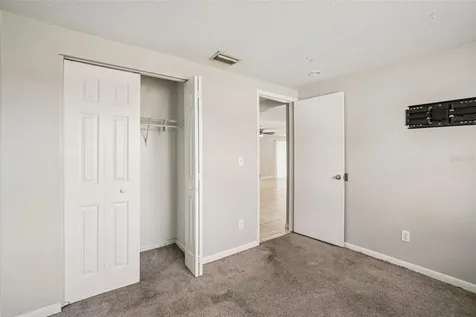 6807 White Cliffs Way Tampa FL 33625