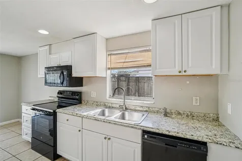 6807 White Cliffs Way Tampa FL 33625