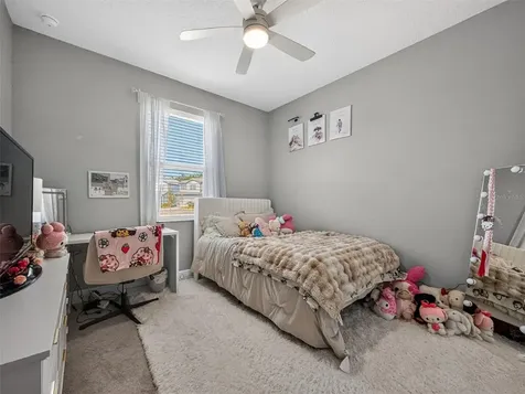 1673 Suttonset Trail Zephyrhills FL 33541