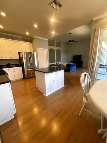 6020 Martinglade Place Lithia FL 33547