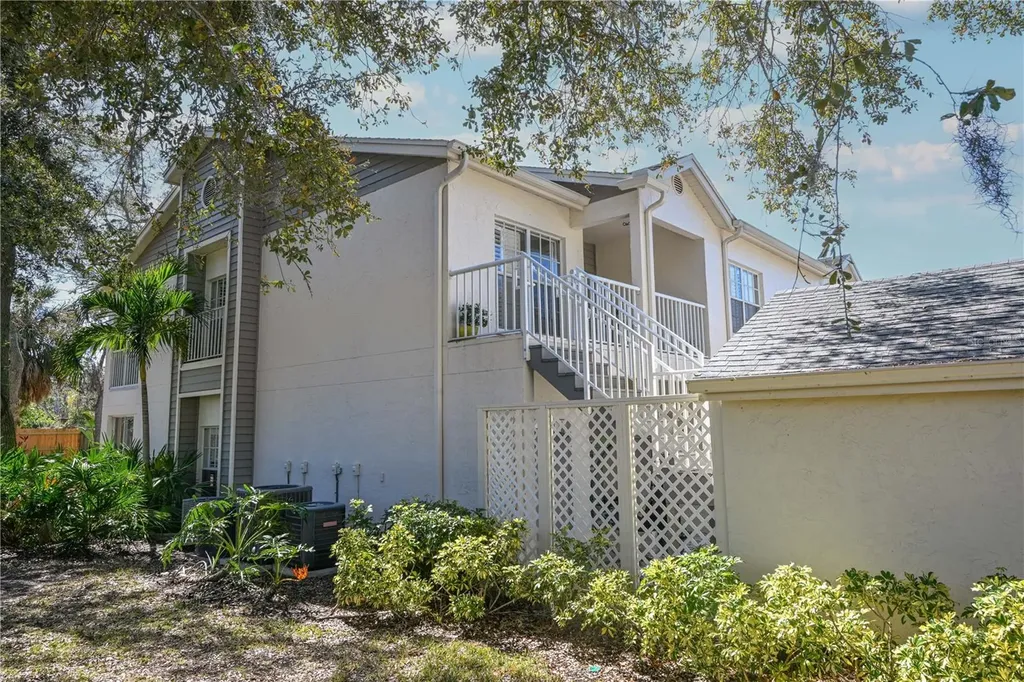 11300 Harbor Way Largo FL 33774