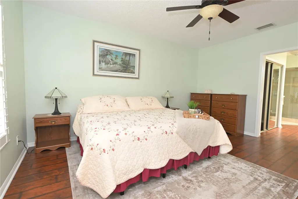 11300 Harbor Way Largo FL 33774