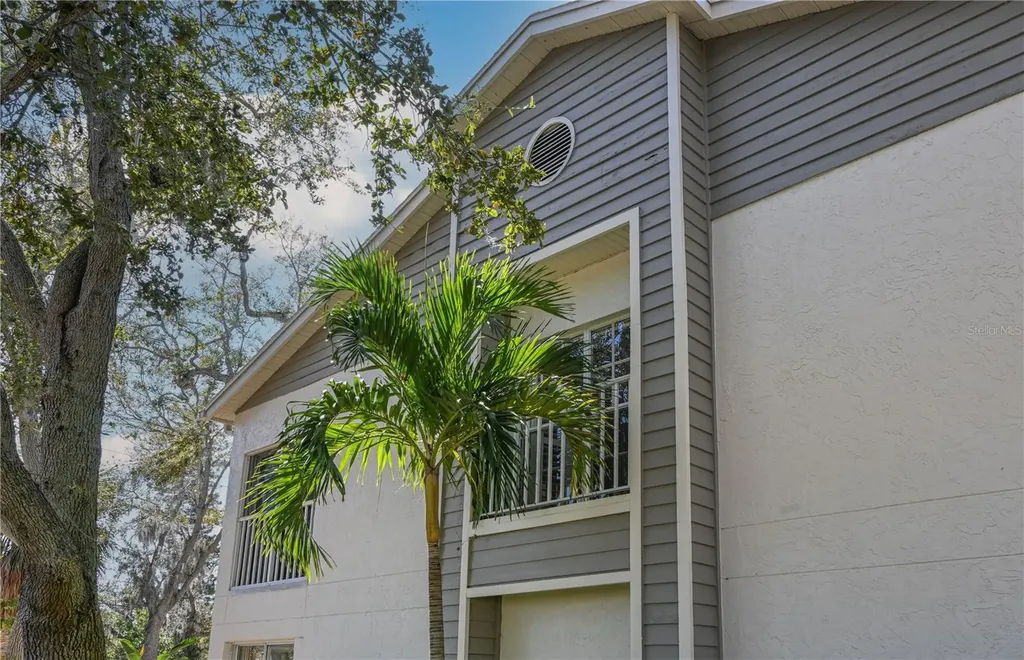 11300 Harbor Way Largo FL 33774