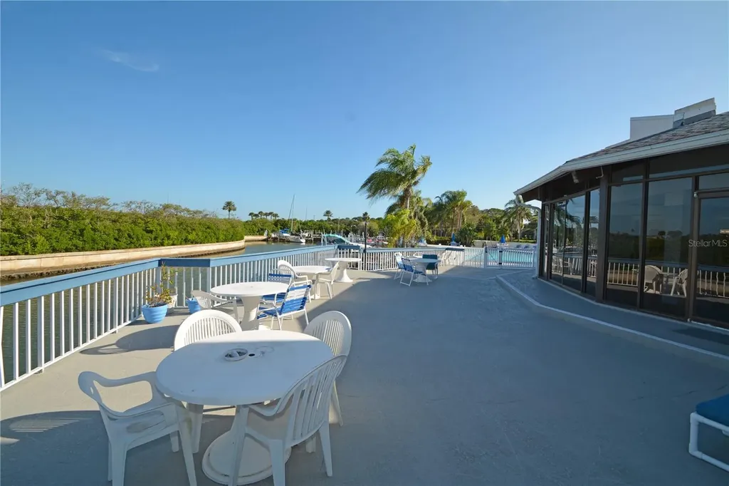 11300 Harbor Way Largo FL 33774
