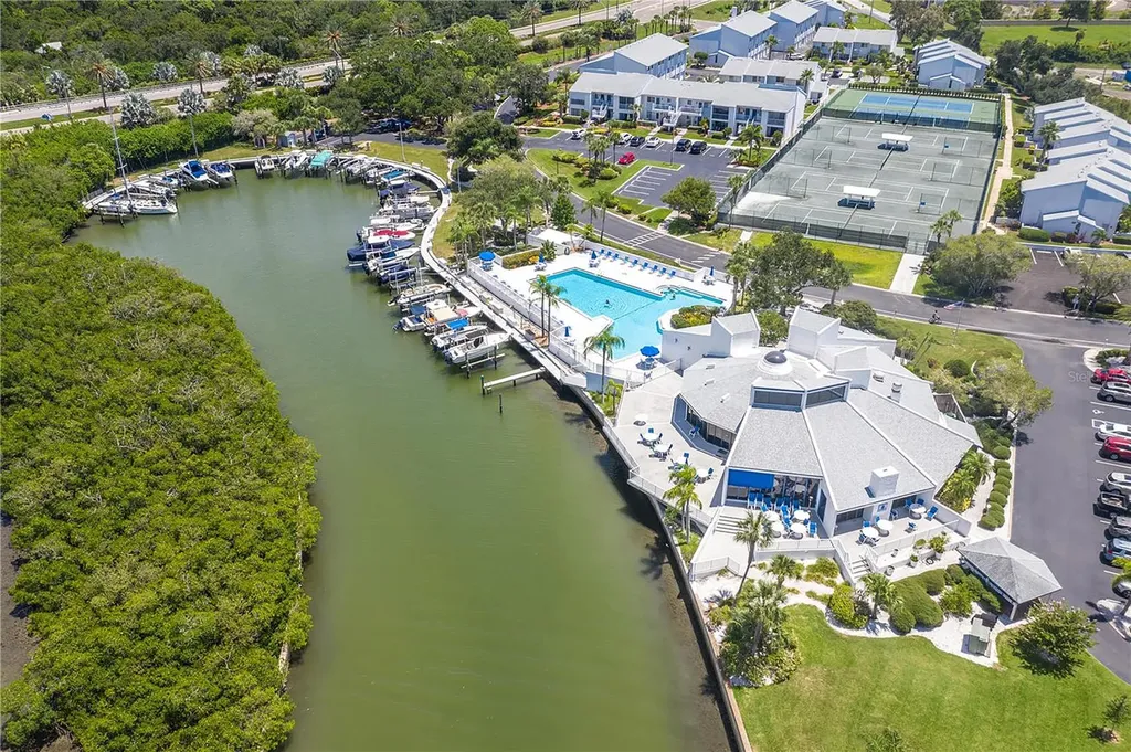 11300 Harbor Way Largo FL 33774
