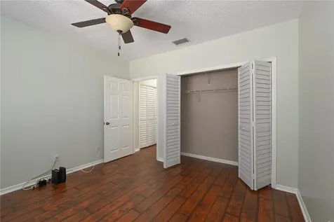 11300 Harbor Way Largo FL 33774