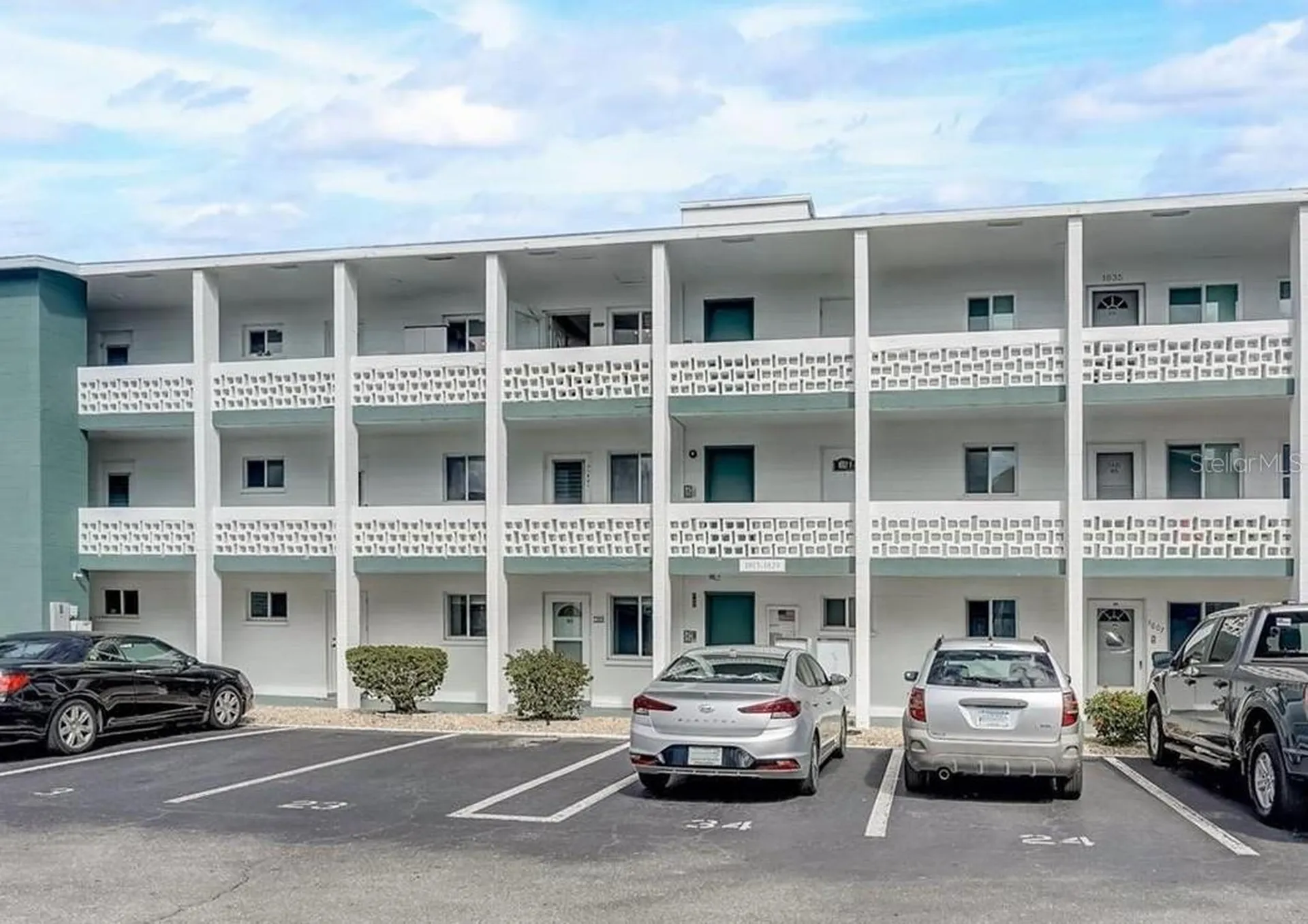 Bradenton FL, 1816 Restful Drive, Unit M22