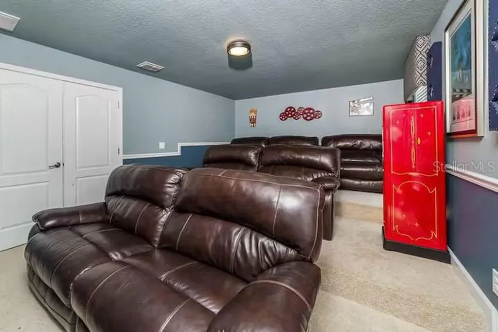 9043 Shadow Mountain Street Davenport FL 33896