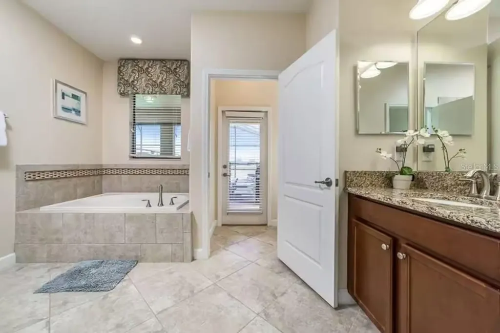9043 Shadow Mountain Street Davenport FL 33896