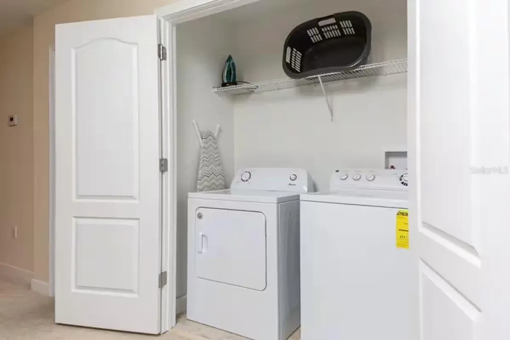9043 Shadow Mountain Street Davenport FL 33896