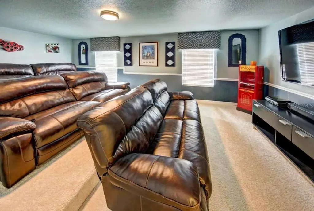 9043 Shadow Mountain Street Davenport FL 33896