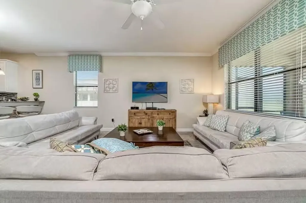 9043 Shadow Mountain Street Davenport FL 33896