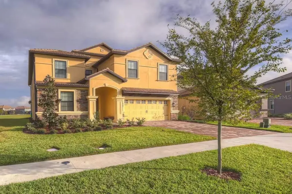 9043 Shadow Mountain Street Davenport FL 33896