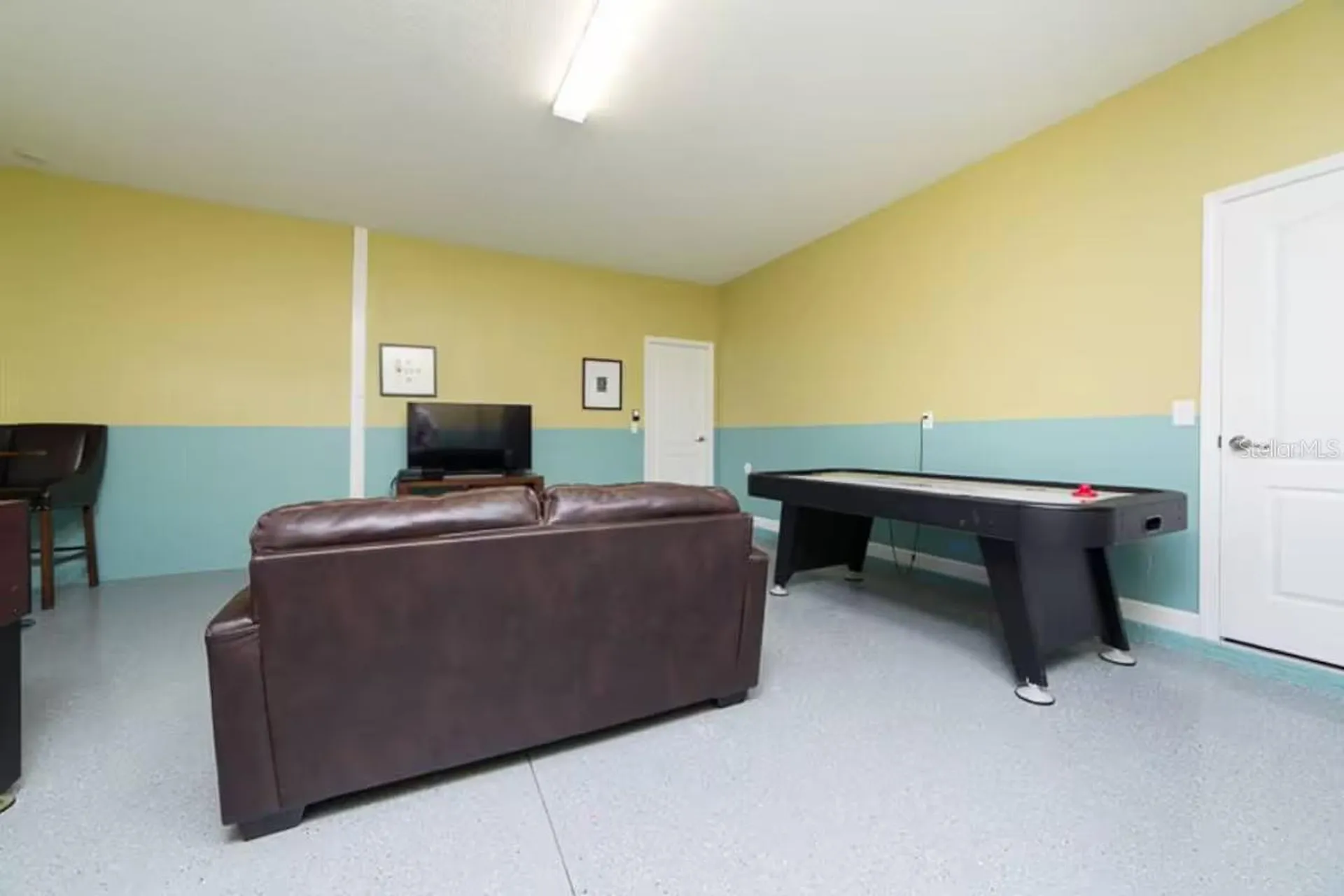 9043 Shadow Mountain Street Davenport FL 33896