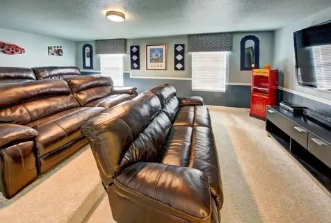 9043 Shadow Mountain Street Davenport FL 33896