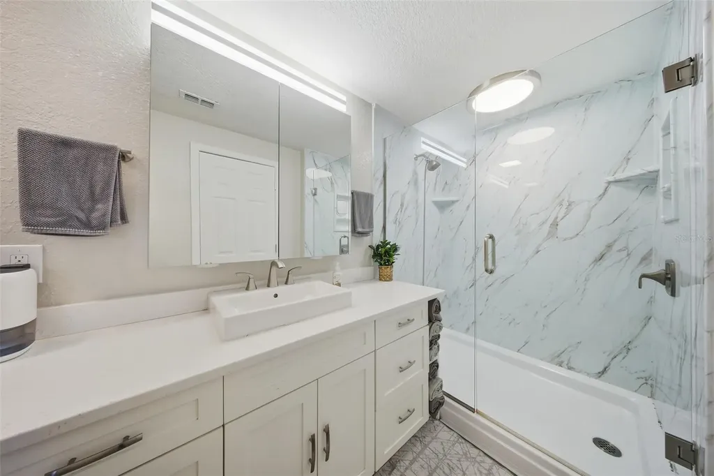 3702 Palm Desert Lane Orlando FL 32839