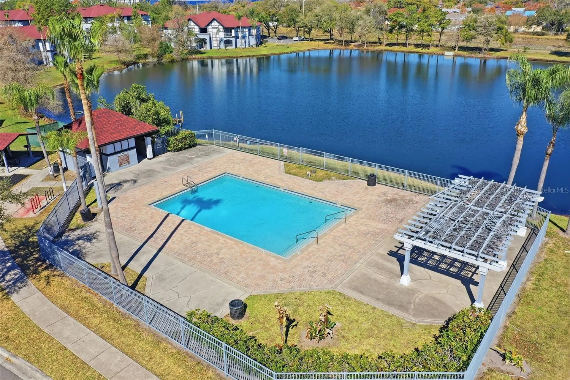 3702 Palm Desert Lane Orlando FL 32839