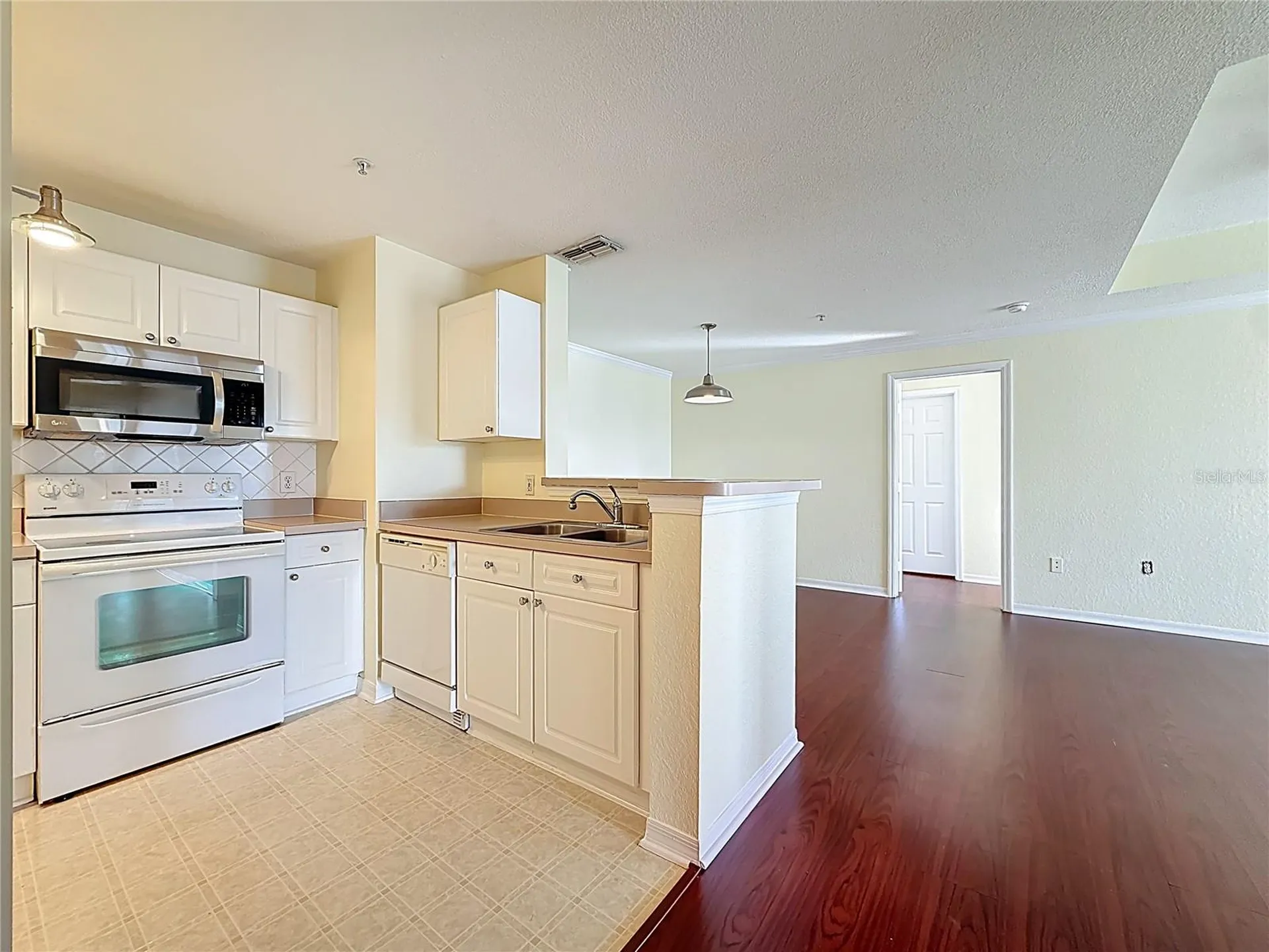 18001 Richmond Place Drive Tampa FL 33647