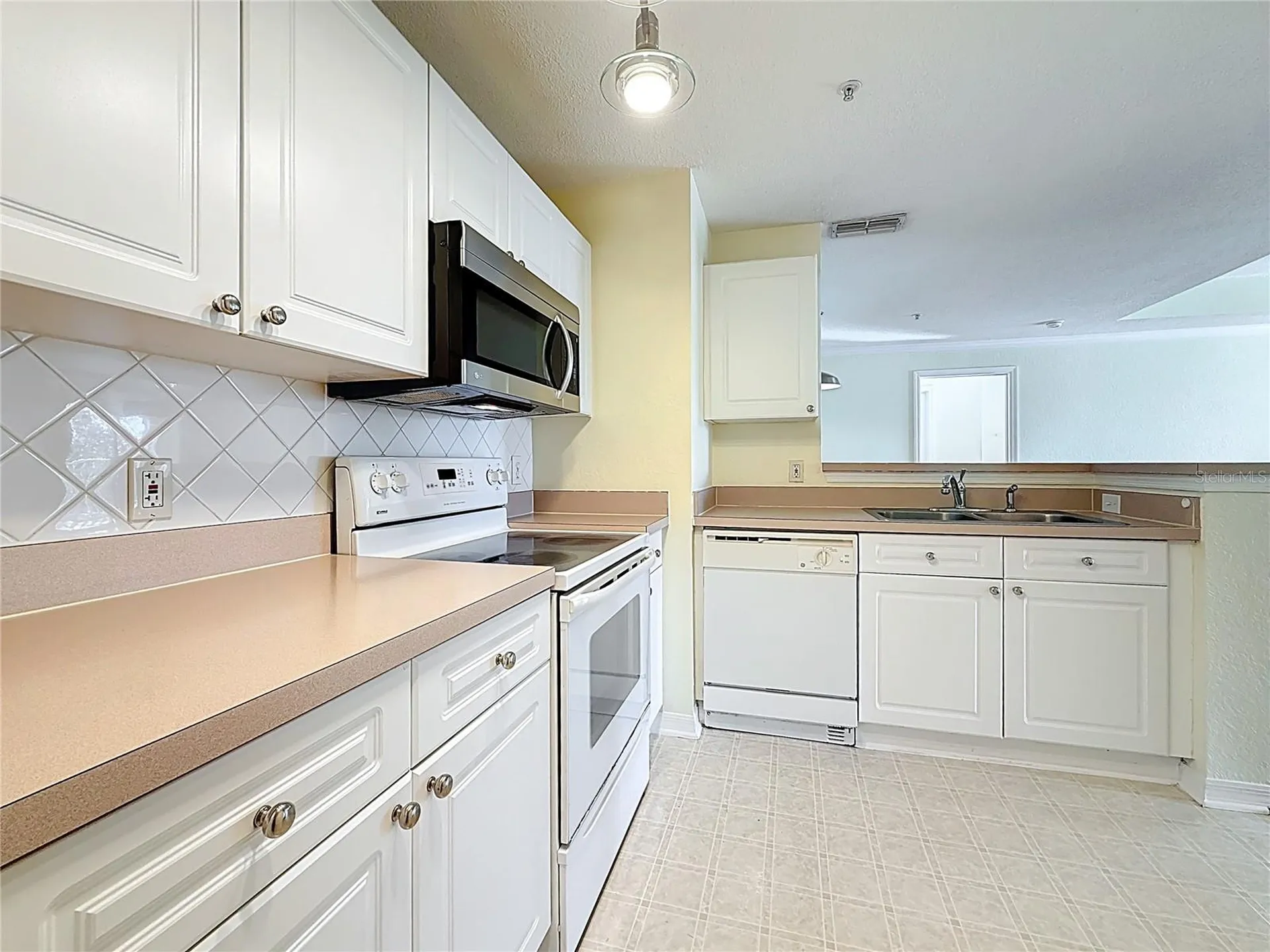 18001 Richmond Place Drive Tampa FL 33647