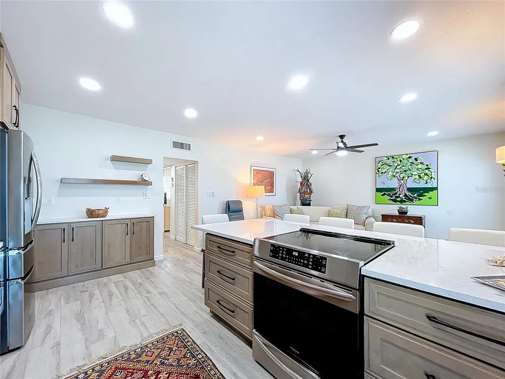 763 John Ringling Boulevard Sarasota FL 34236