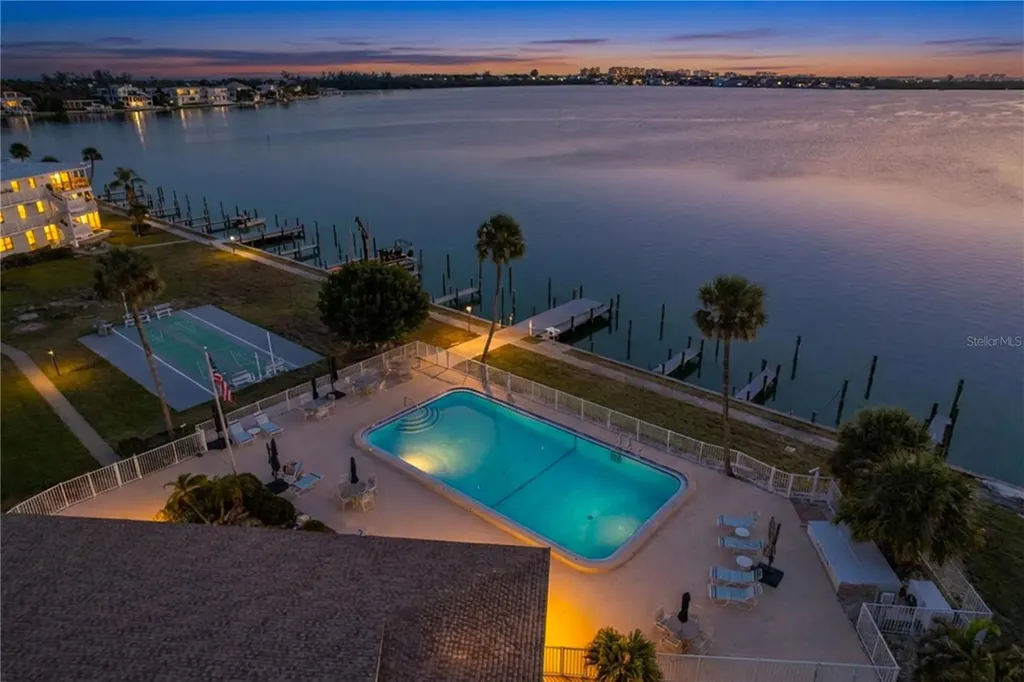 763 John Ringling Boulevard Sarasota FL 34236