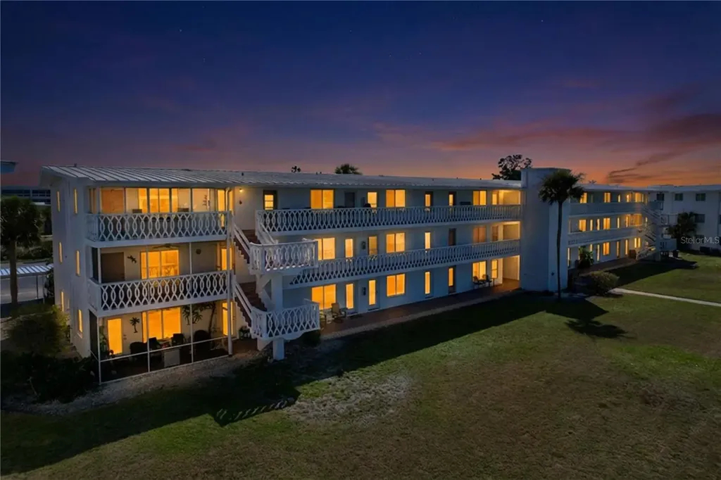 763 John Ringling Boulevard Sarasota FL 34236