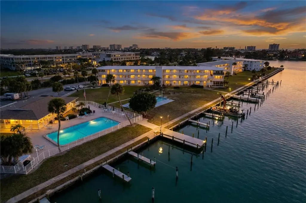 763 John Ringling Boulevard Sarasota FL 34236