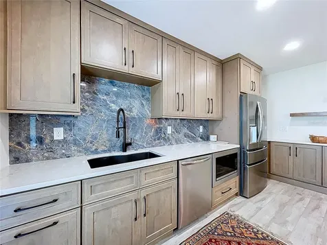 763 John Ringling Boulevard Sarasota FL 34236