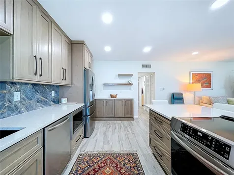 763 John Ringling Boulevard Sarasota FL 34236