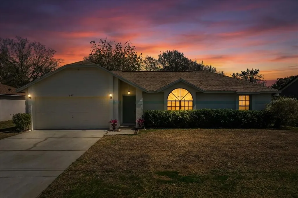 607 Tamarin Lane Kissimmee FL 34759