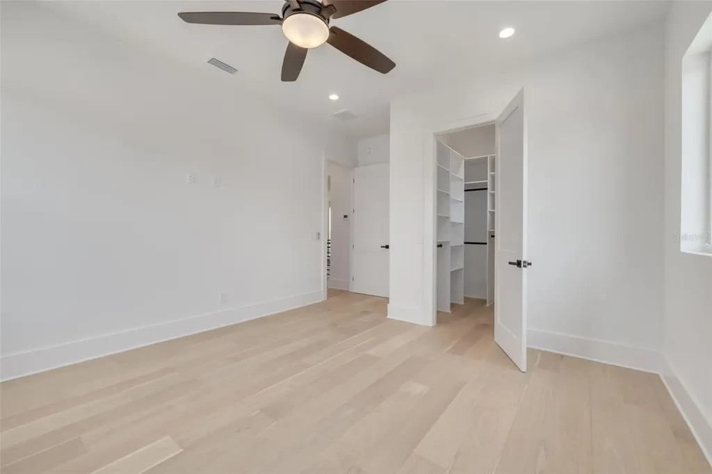 6012 Kipps Colony Drive E Gulfport FL 33707