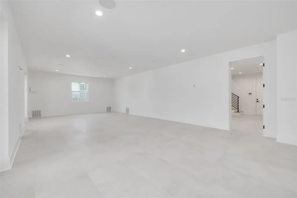 6012 Kipps Colony Drive E Gulfport FL 33707