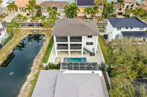 6012 Kipps Colony Drive E Gulfport FL 33707