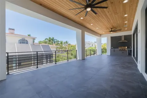 6012 Kipps Colony Drive E Gulfport FL 33707