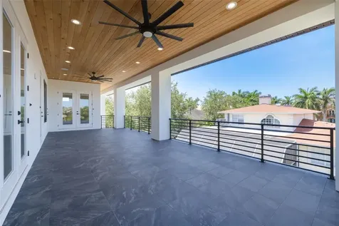 6012 Kipps Colony Drive E Gulfport FL 33707